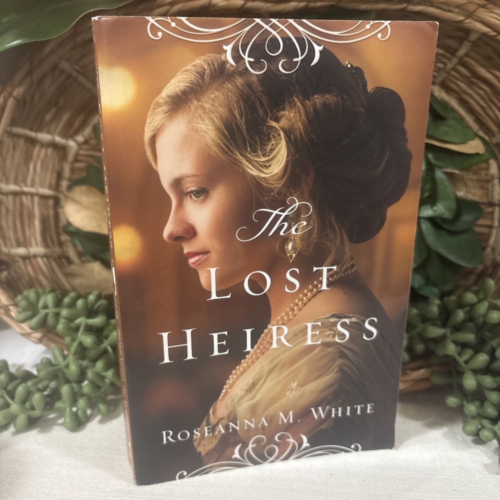 The Lost Heiress (Ladies of the Manor) - Paperback By White, Roseanna M. - GOOD